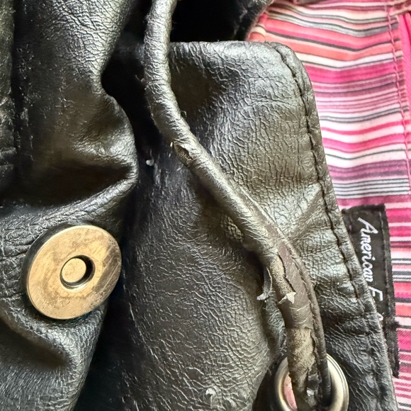 American Eagle Outfitters Quilted Leather Accessory - Picture 9 of 9